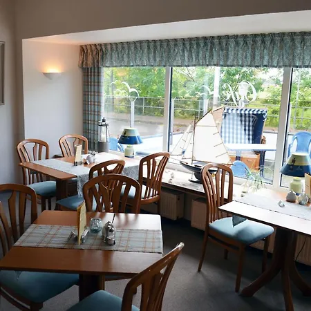 מלון Moewenstuebchen