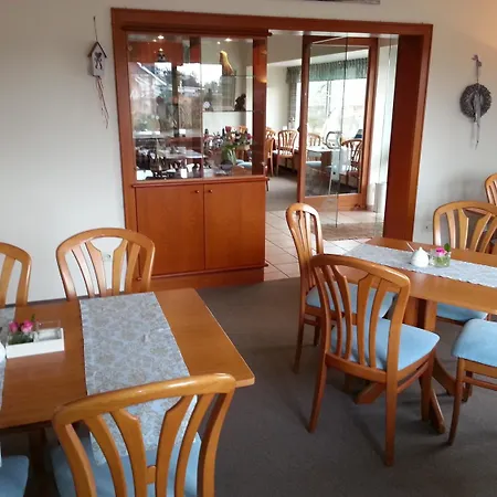 Moewenstuebchen מלון *